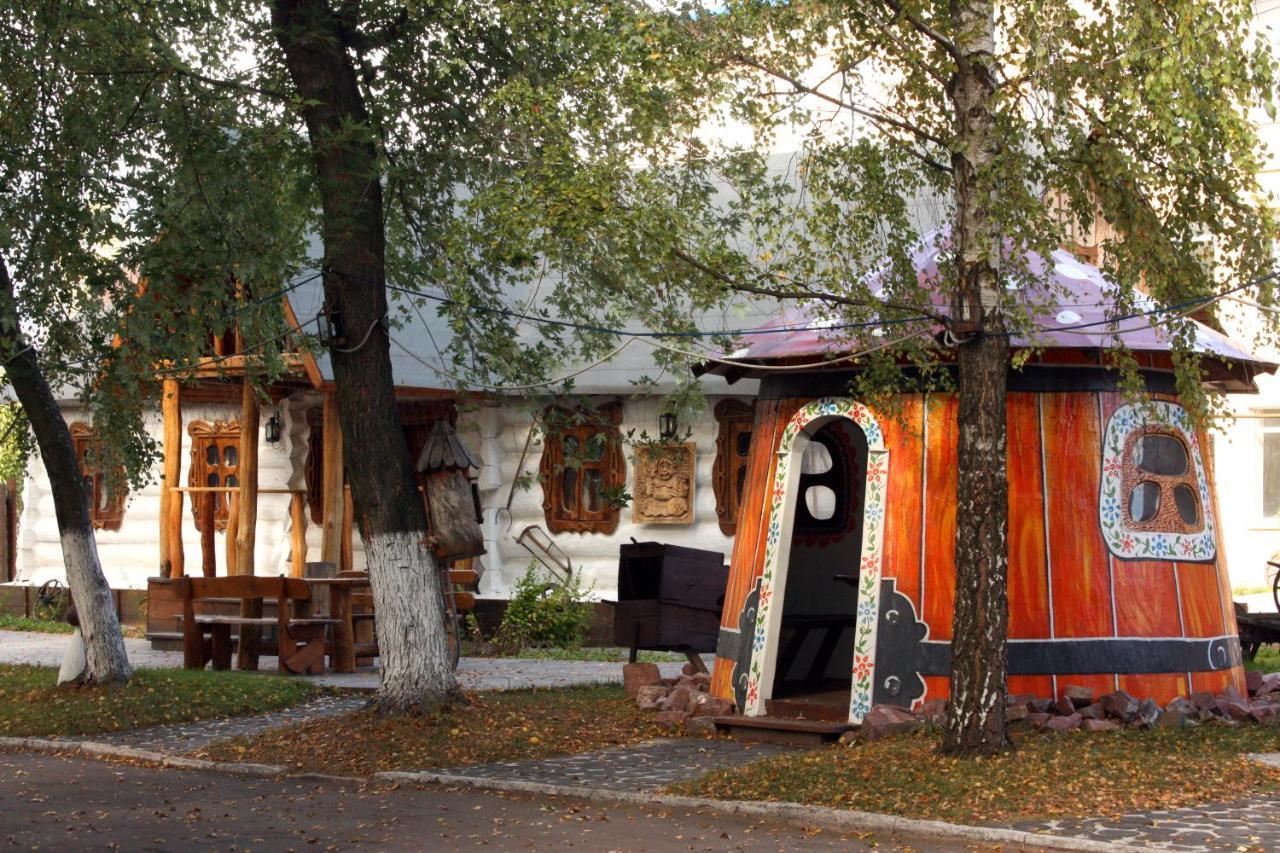 ホテル Комплекс Відпочинку "Колиба" コーロステニ エクステリア 写真